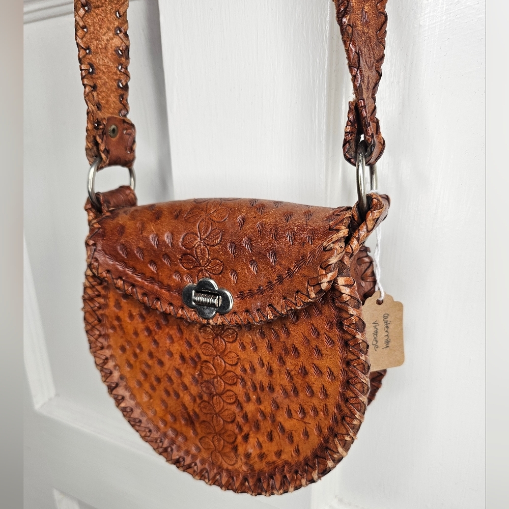 VTG 70s Tooled Leather Bag - Picture 3 of 14